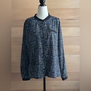 Tradition, Size 18Petite  navy blue white button up long sleeve button cuffs